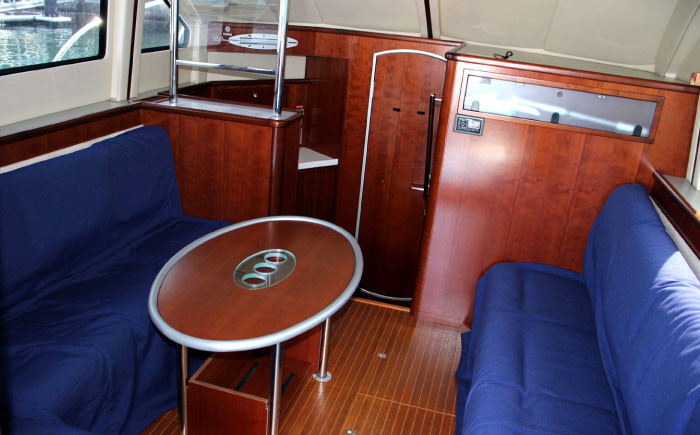 葉山マリーナ チャータークルーズ 10名様分 モータークルーザー 乗船券 神奈川県 葉山町 体験 チケット 関東 旅行 乗船券