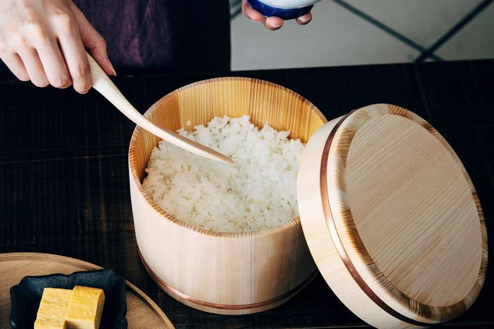 程よい粘りで、冷めてもかたくなりにくい。おにぎりやお弁当にも適しています。