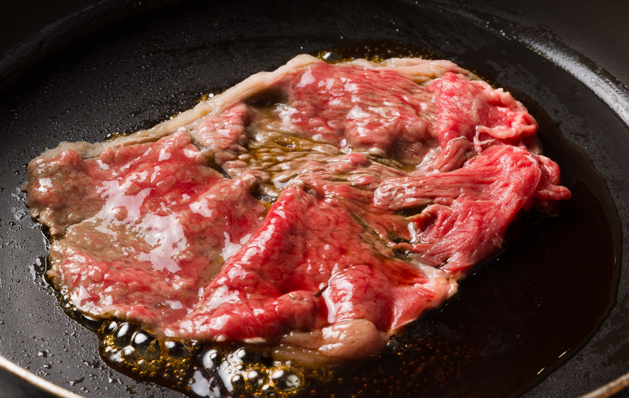 写真は「すき焼き用赤身モモ肉」のイメージ写真です。