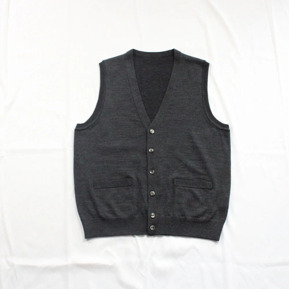 カラー：チャコール