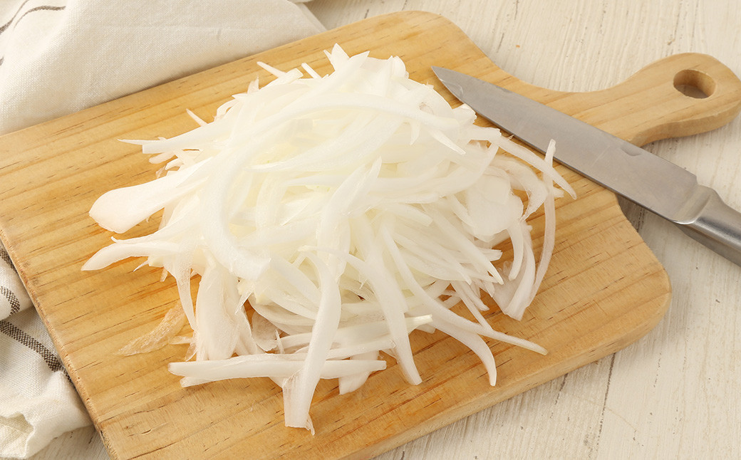 玉ねぎ麹＆1年に1度だけ!甘くて柔らかい!早採りサラダ玉ねぎ 4kg 優品 サイズ混合