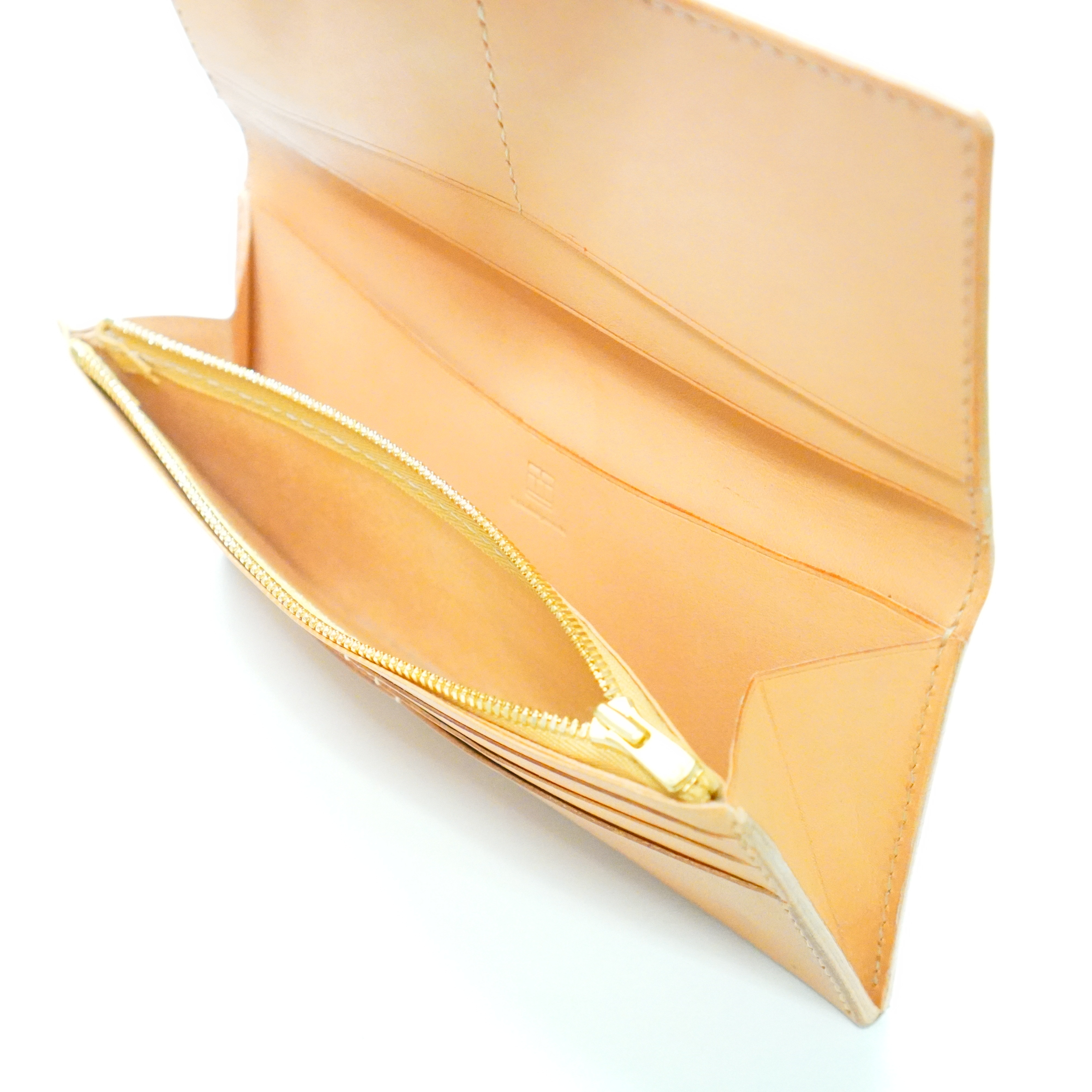 イタリアンオイルレザーを使った長財布 ナチュラルカラー