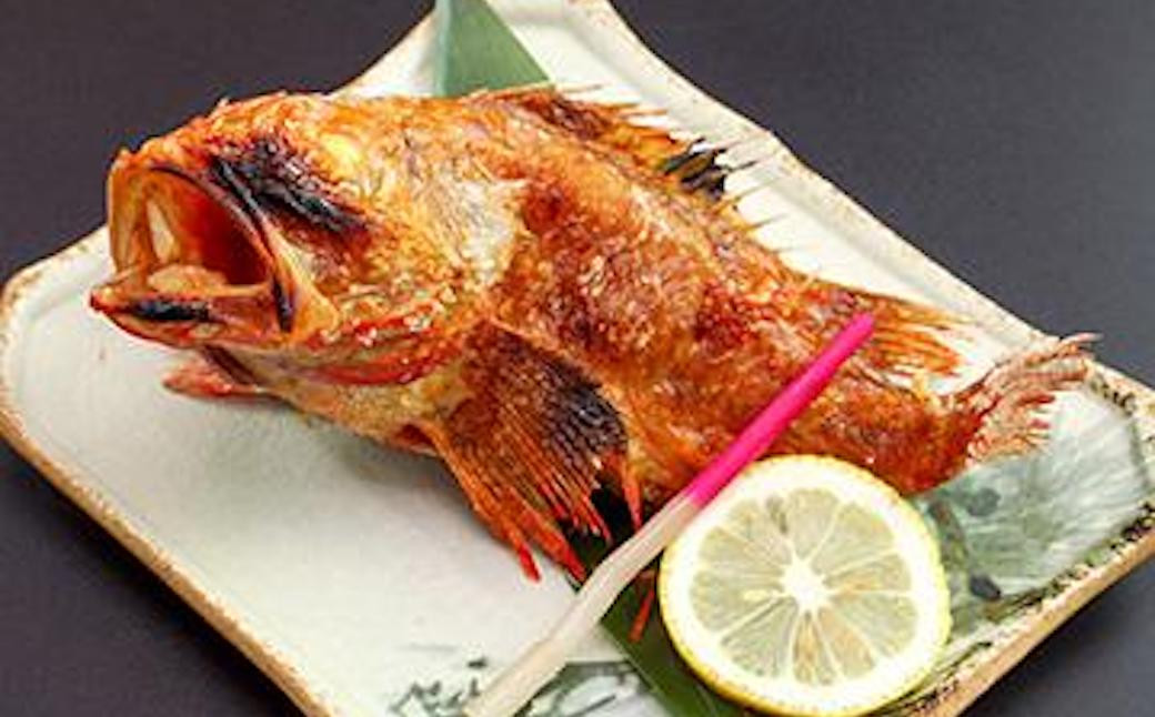 旬の会席にキンキの姿焼きが付くコースも