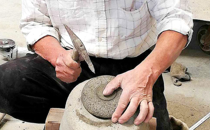 伝統石材 来待石 工芸品 庭 石 バードバス 鳥 島根 松江 癒し おすすめ