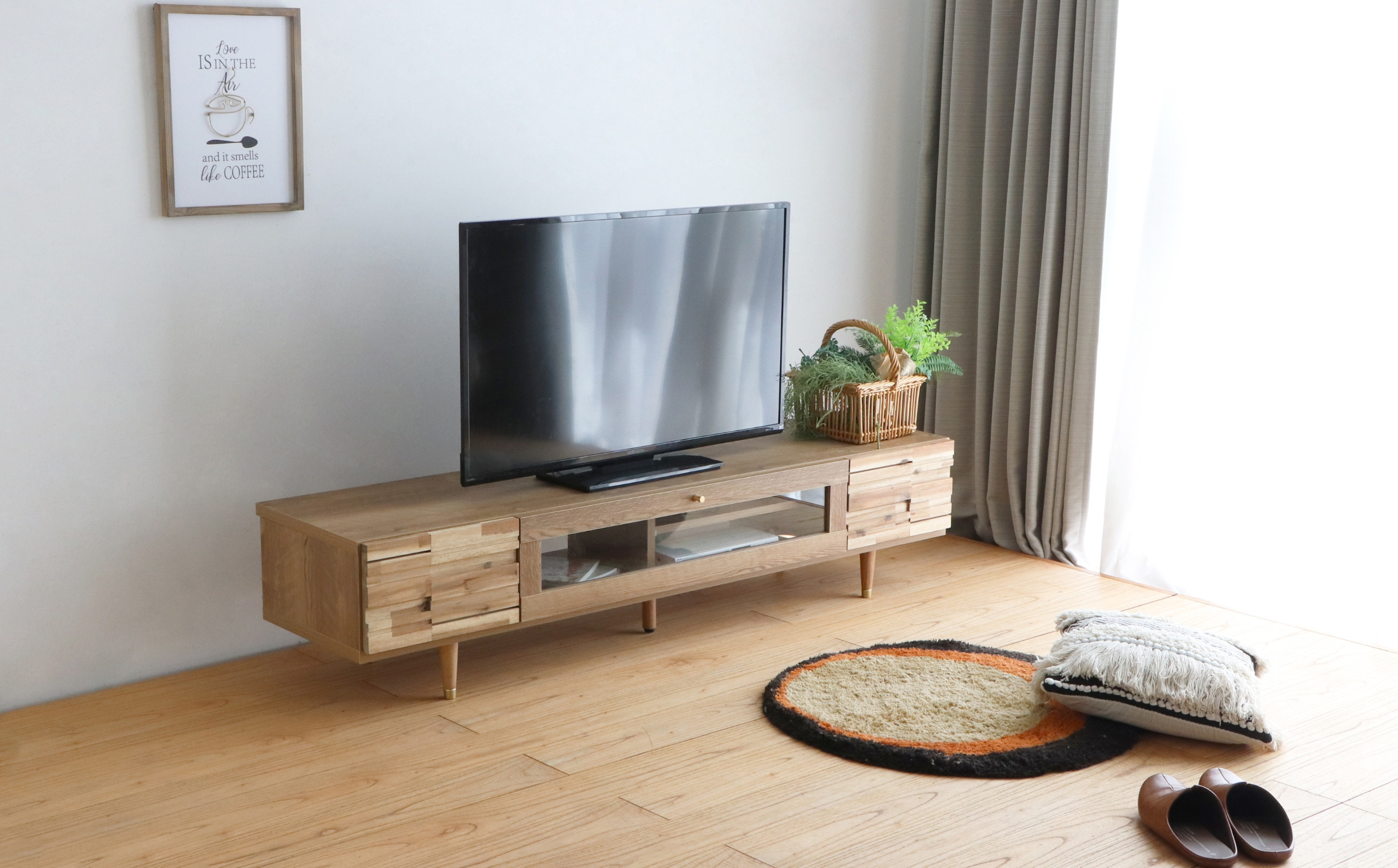 東馬 160ローボード(ライトブラウン)※モニタ、カーペット、小物等は返礼品に含まれません。