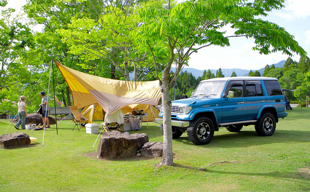 【ゆのまえグリーンパレスキャンプ場】オリジナルグッズ付 1泊ペア宿泊券