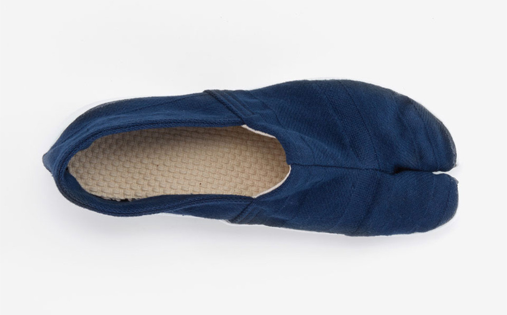 足袋型シューズ『たびりら』カラー：凪【24.0cm】