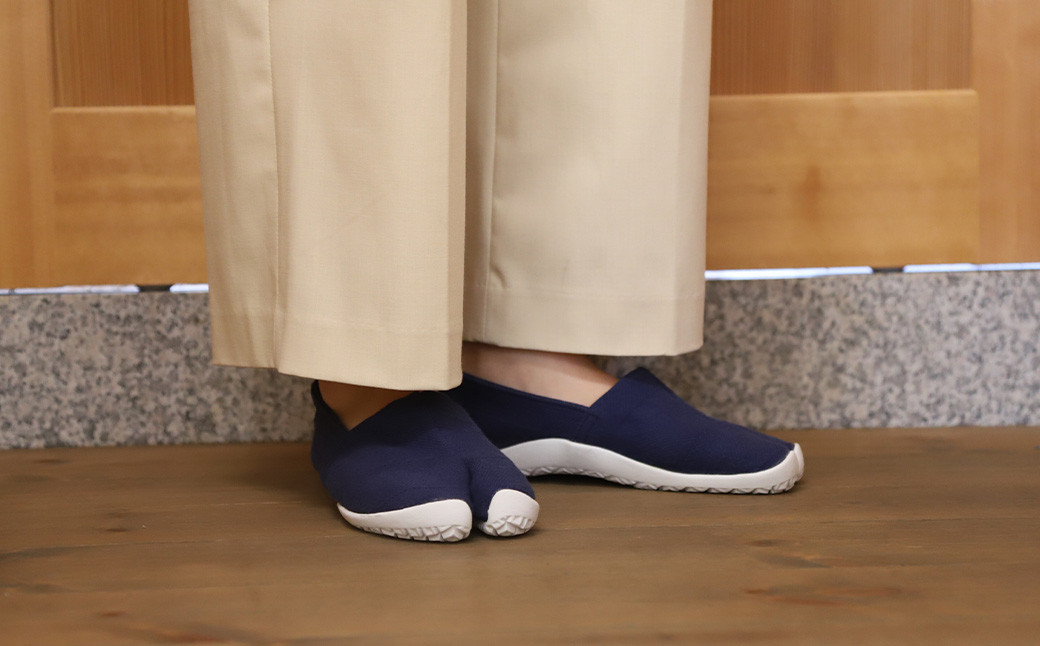 足袋型シューズ『たびりら』カラー：凪【23.0cm】