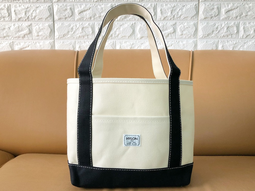 生成り×ブラック