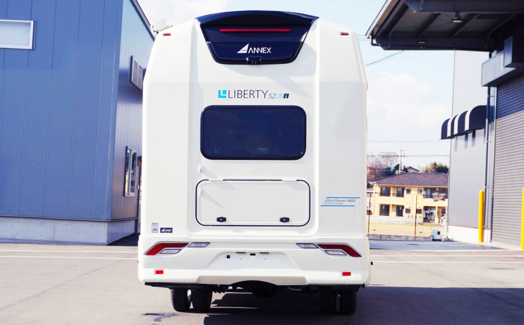 キャンピングカー リバティ 52DBi Ultra Power4800/4WD