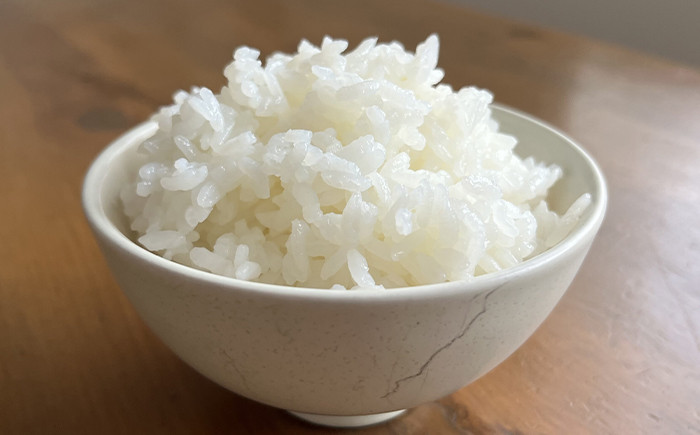 粘りや弾力性に富んでおり、食味も抜群なあきたこまちです。