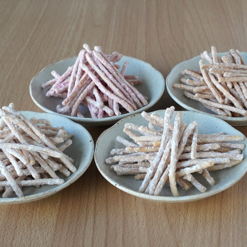 画像のうどんはセットに含まれておりません