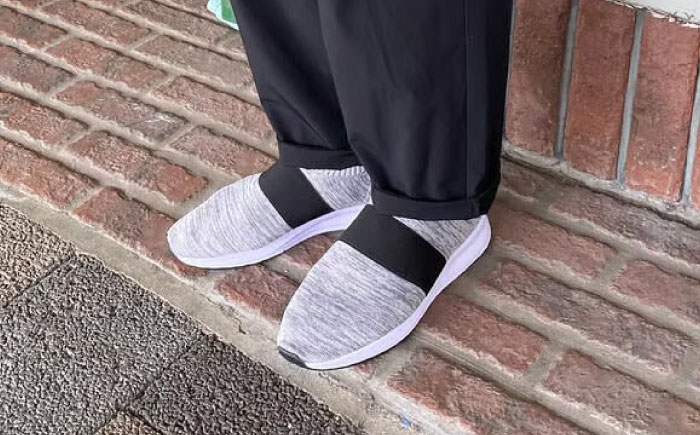 軽やかに、歴史を歩くスニーカー 靴 ファッション 男女兼用 軽量