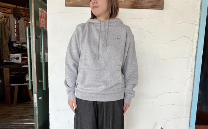 鉄壁の歴史をまとう、福山キャッスルパーカー