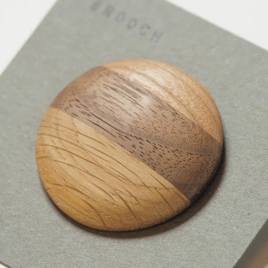 モザイクブローチ