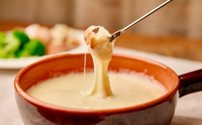 チーズ 木次乳業 プロボローネ ナチュラルチーズ ピザ グラタン 島根県 雲南市