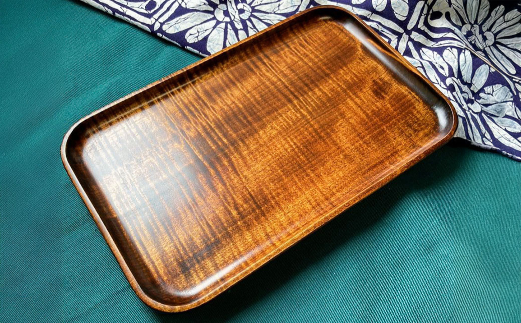【漆器】ツヤのある木目のきれいなスクエアトレイ 栃