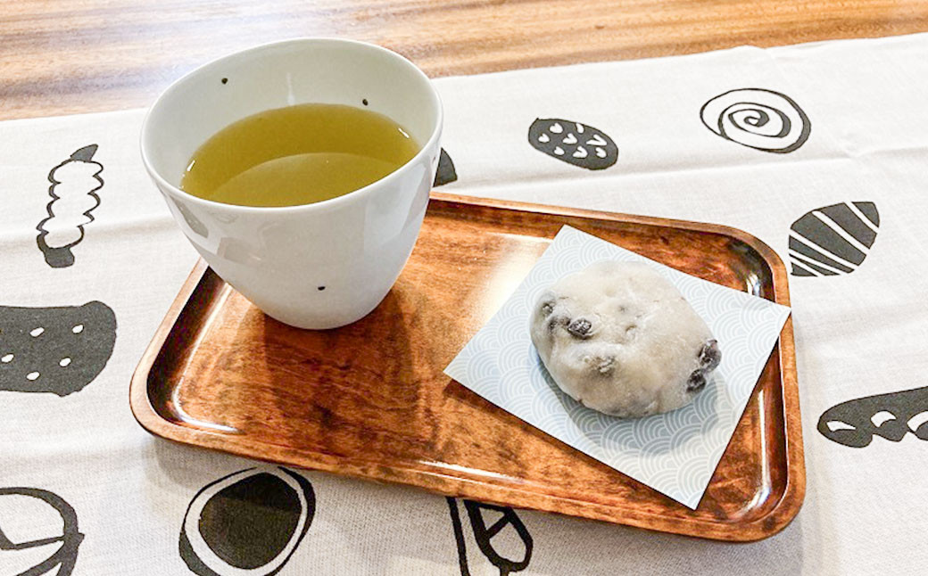 【漆器】ツヤのある木目のきれいなスクエアトレイ 栃