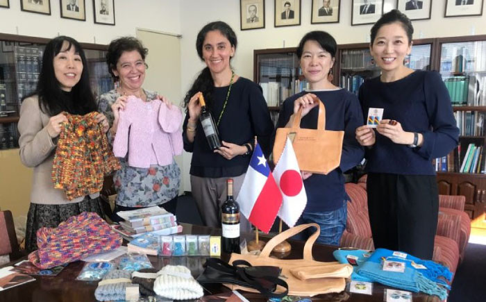 カバン ポシェット 普段使い 革  皮 鞄 レザー フェアトレード ショルダー カジュアル 神奈川県 特産品 葉山町