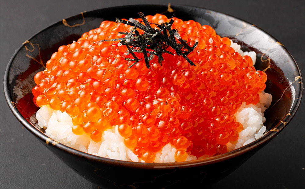 【6回定期便】無着色たらこ（一本物）・いくらの醤油漬け 1回あたり合計1.5kg