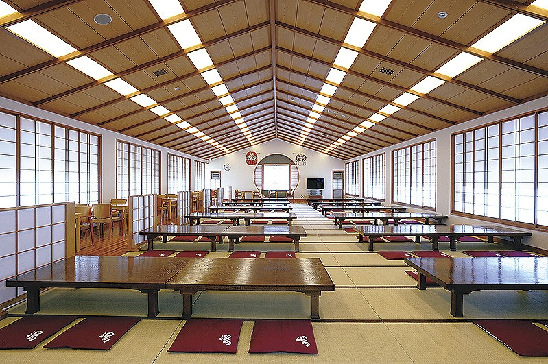 大広間：お食事や休憩などができます