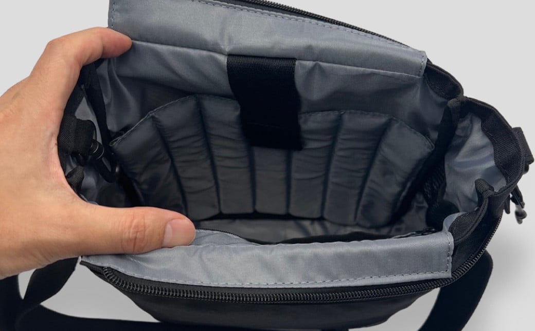 NY スクエアクロスバッグ ブラック SW-NY006-BK