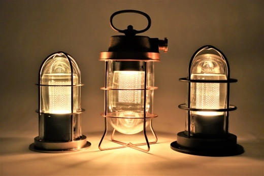 【世界初の3D受光ソーラー】スフェラーマリンランプ