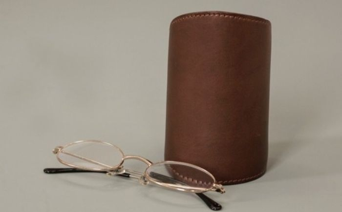 レザー  革 革製品 作家物 手作り メガネ メガネスタンド 文房具 ギフト 