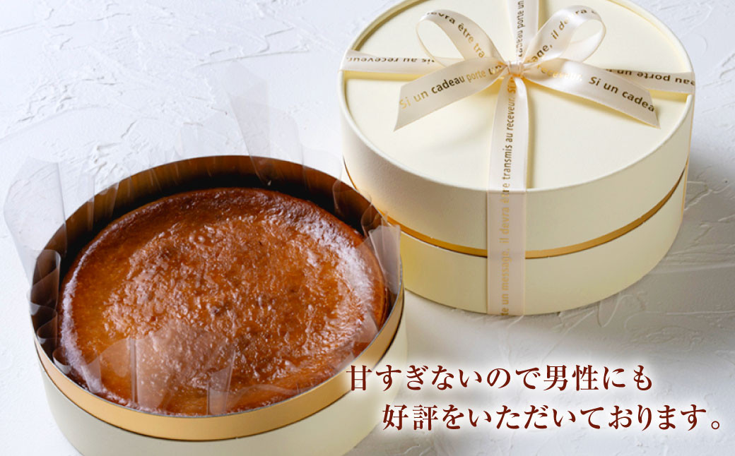 ”4種のチーズ“ 濃厚ベイクドチーズケーキ （5号）