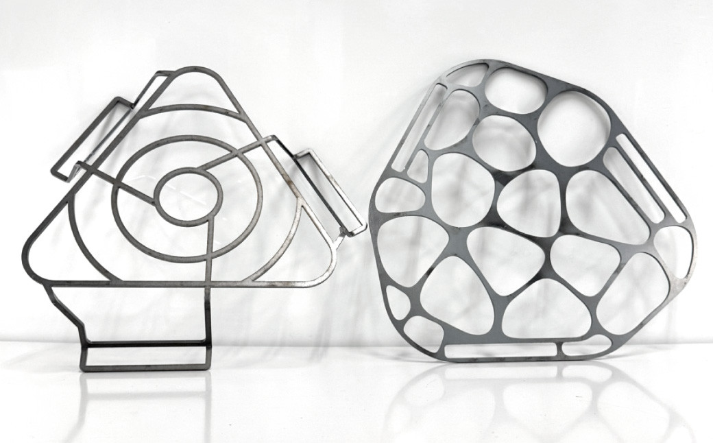 鉄の町の鉄屋が作った焚火台専用五徳(2枚×1セット)