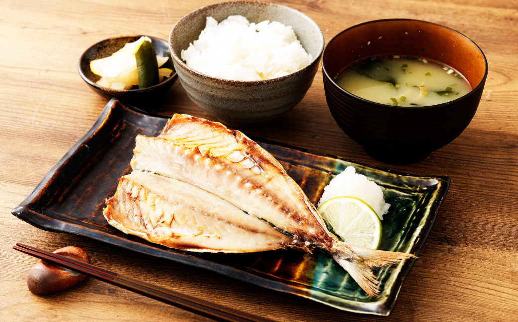 【全12回定期便】一押し干物!!20枚入り長崎蚊焼干しセット