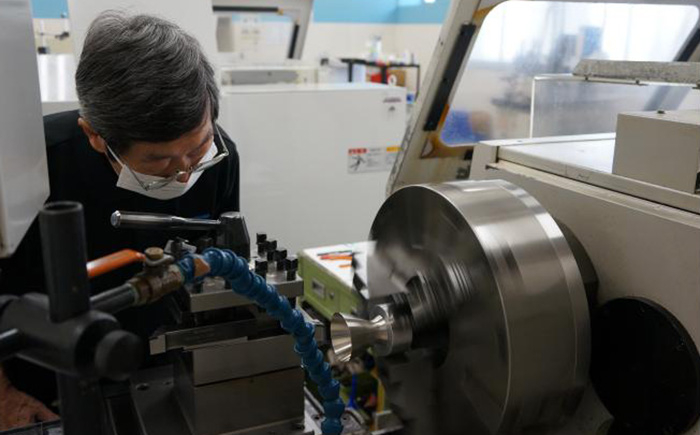 お猪口 中 金属 おちょこ 熱伝導 贈答品 文字刻印 職人 削り出し SUS304 ステンレス 熊本 菊陽町