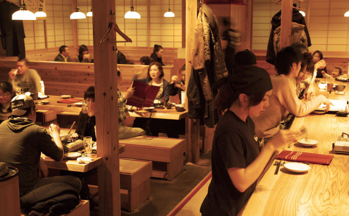 【博多もつ鍋やまや】ぷるんぷるんのもつ肉!やまや 博多 もつ鍋 セット 5-6人前