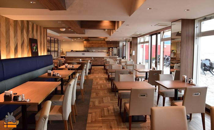 太平洋を望むレストランスペース。