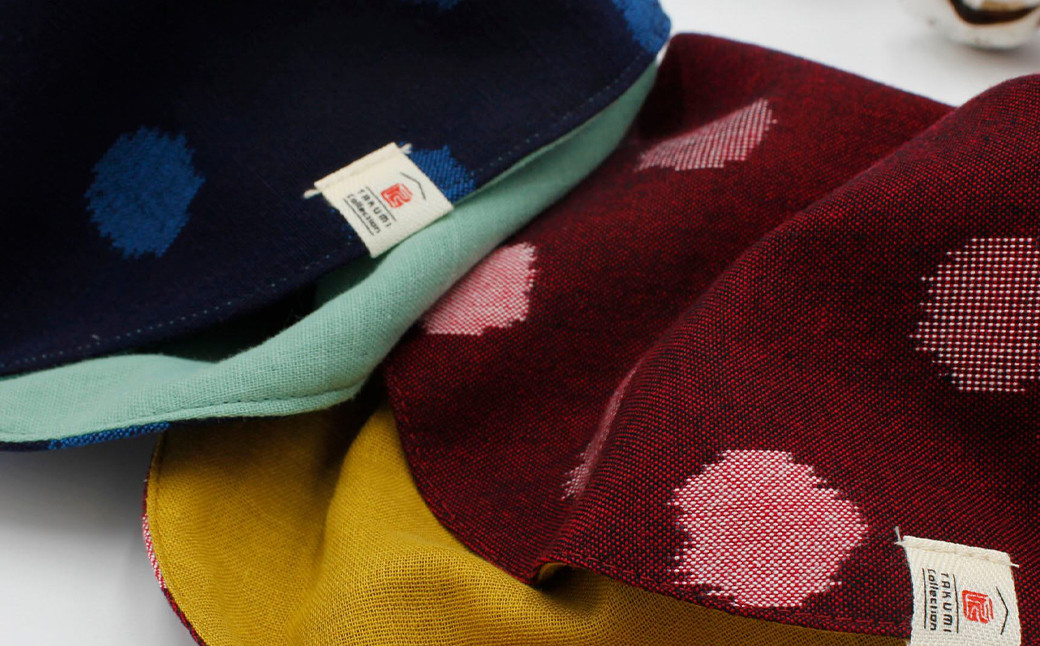 ハンカチにもなるよだれかけ 【久留米絣の2WAYスタイ】