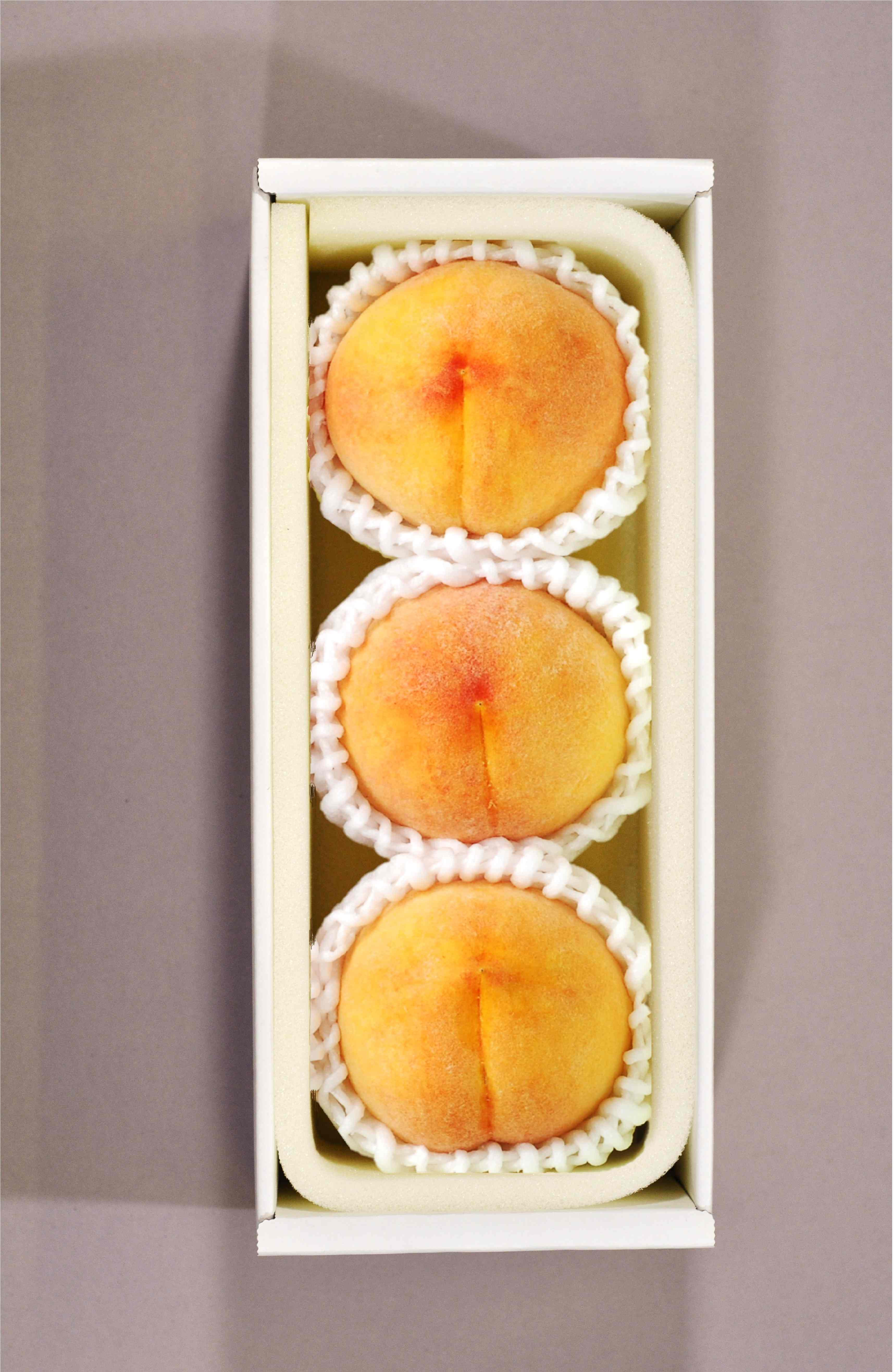 おかやまの黄金桃 大玉3玉（約900g）をお届けします！