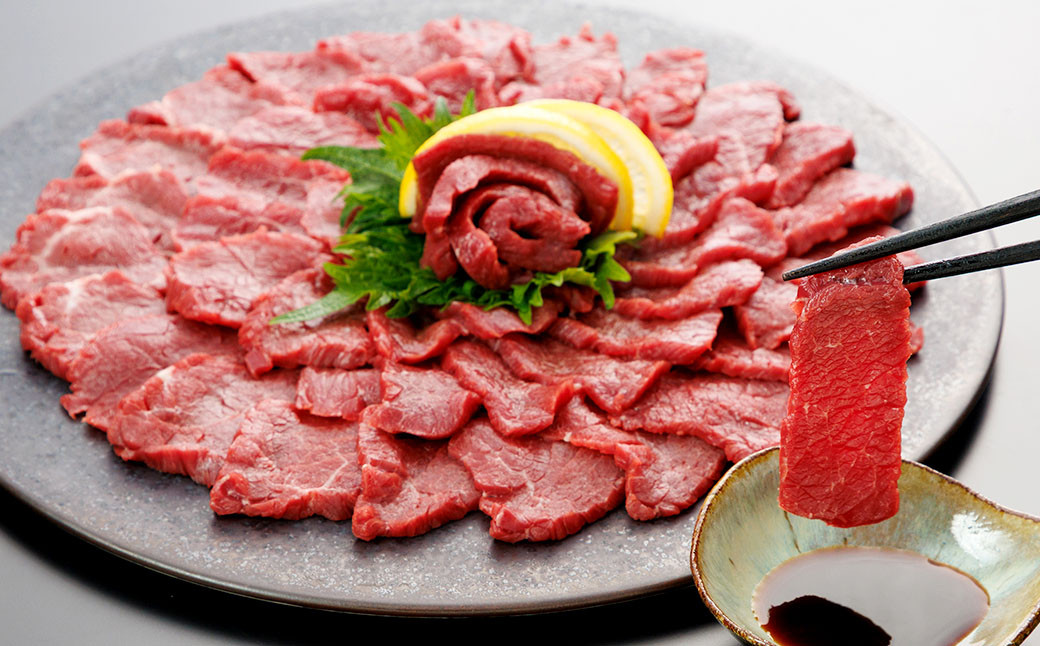 【桜屋】 上赤身馬刺し 300g （専用醤油付き150ml×1本）