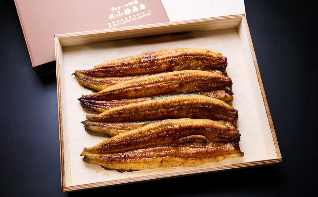 【3ヶ月定期便】 蒲焼きうなぎ 4尾 （国産）