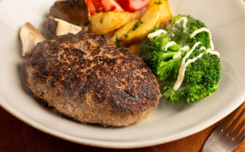 ひき肉のおすすめレシピは、やっぱりハンバーグ！ミルキーな甘みを堪能できます