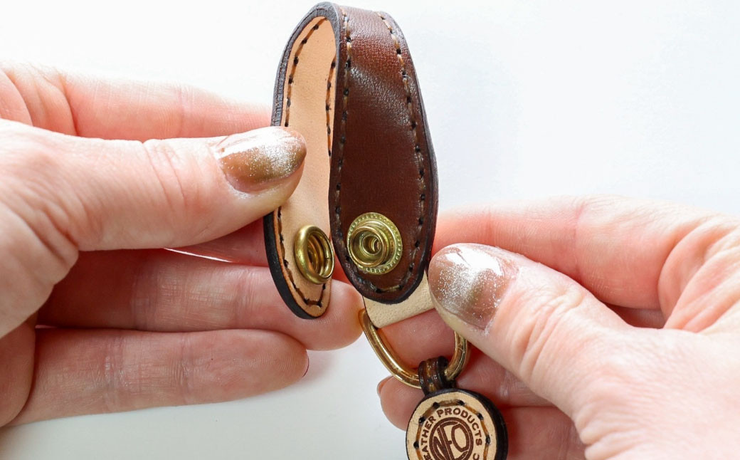 【neoclassic】牛本革 キーホルダー（Dark Brown）