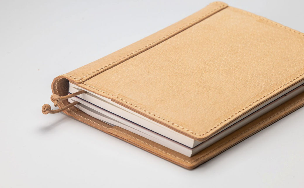 スピンつき・ノートカバー (A6サイズ)