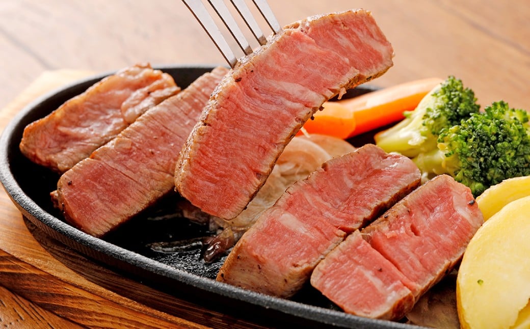 熊本あか牛 ヒレ肉 約1kg （約150gカット×7パック） 馬刺し 赤身 約1kg （約100g×10パック） 計約2kg