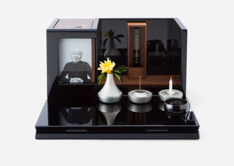 仏具は付きません。別途ご用意ください。