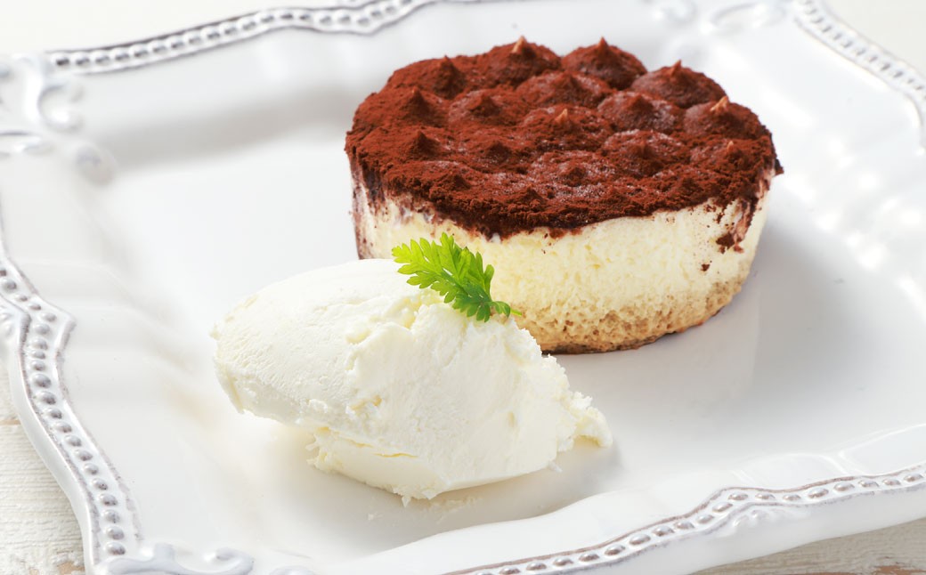 【3ヶ月定期便】 マスカルポーネ 125g×9個 セット 計27個