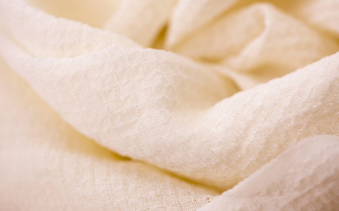 【浜ちりめん】kinumina生シルクのボディタオル日本製 国産 シルク 絹 ボディタオル