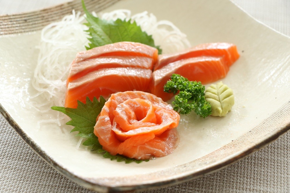 “とろけるサーモン”の美味しさをお楽しみください。