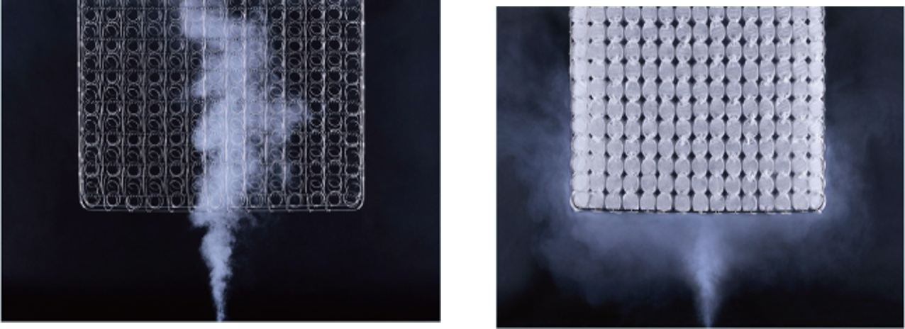 左側：お届けのマットは内部に湿気をためない高密度連続スプリングR構造／右側：内部に湿気をため込みやすいポケットコイル構造※当社比