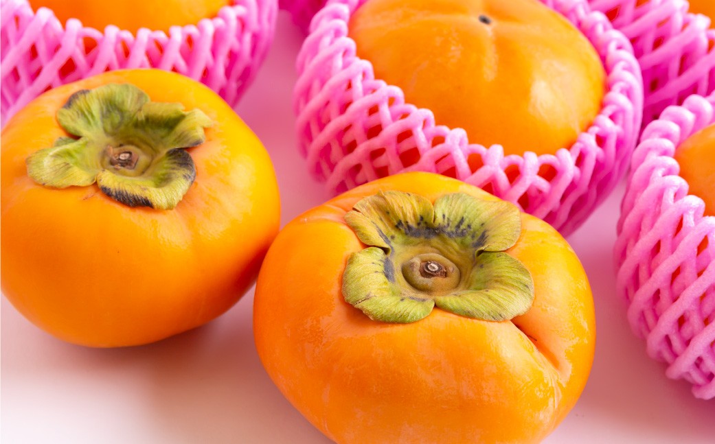 【先行予約】西見柿農園 冷蔵富有柿 12玉から15玉