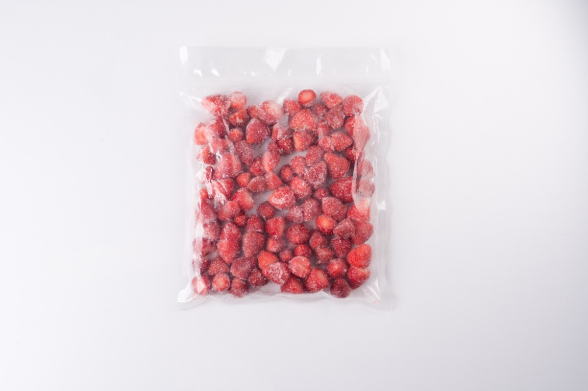 酸性電解水で洗浄後、その日のうちに冷凍し密閉します