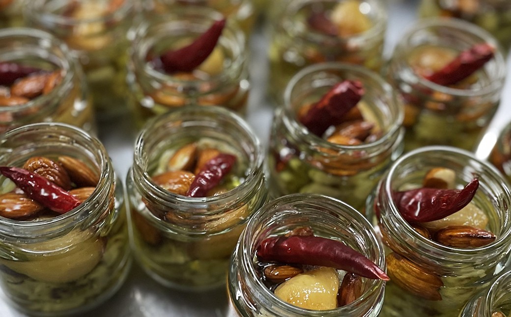 Raygancho （赤エイのアヒージョ） White 80g×3本 セット